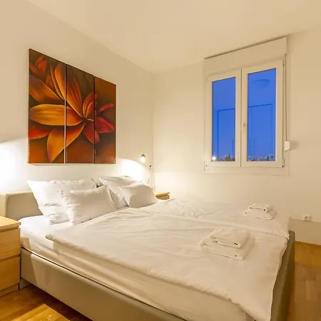 Apartment Nest Apartment *