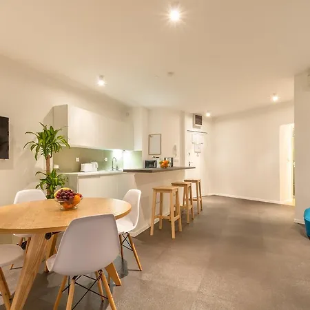 Nest Apartment Split
