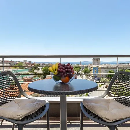 Nest Apartment Apartment